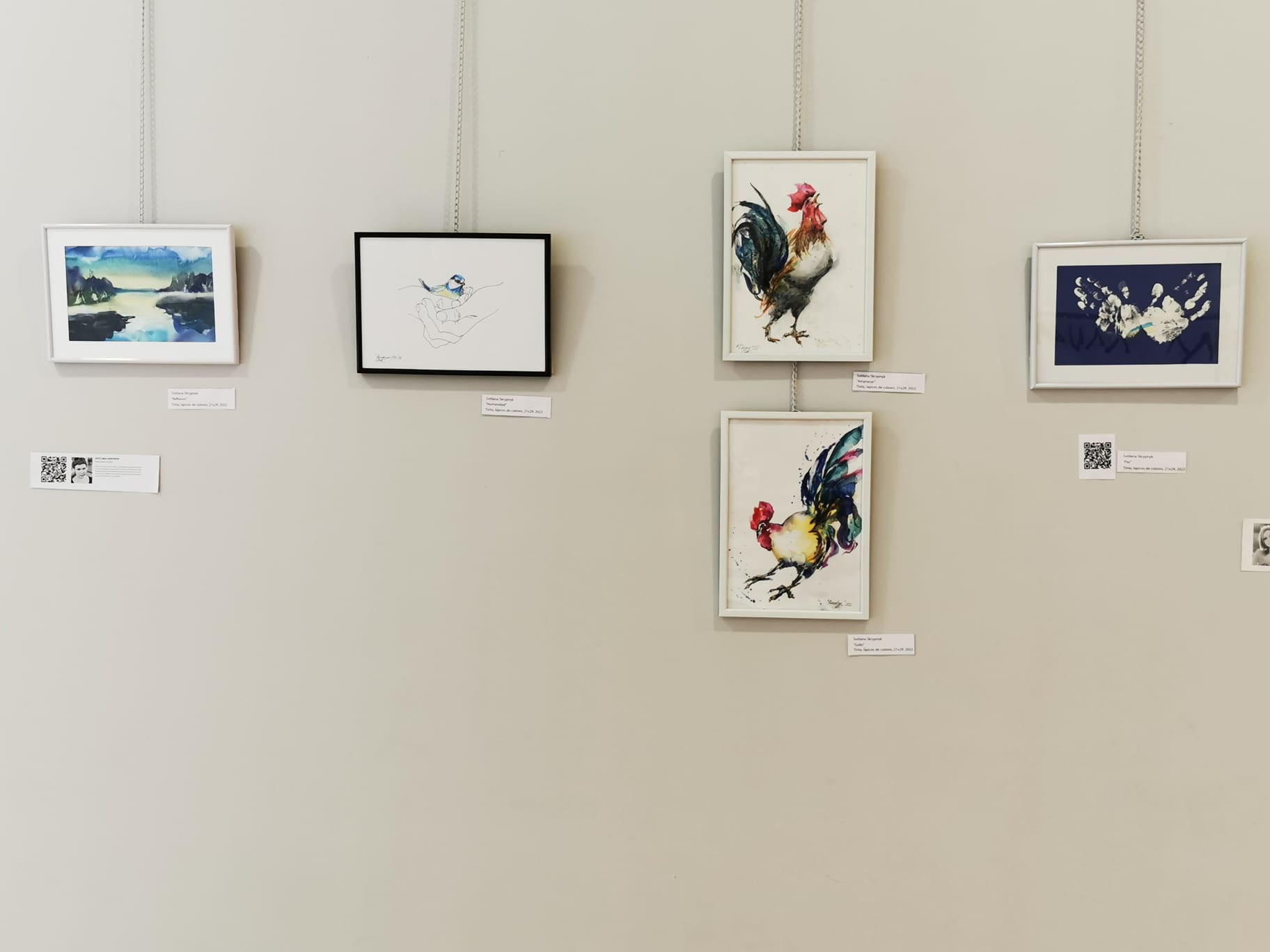 Fotos: Artistas ucranianos exponen en la Biblioteca Miguel de Cervantes de Burgos