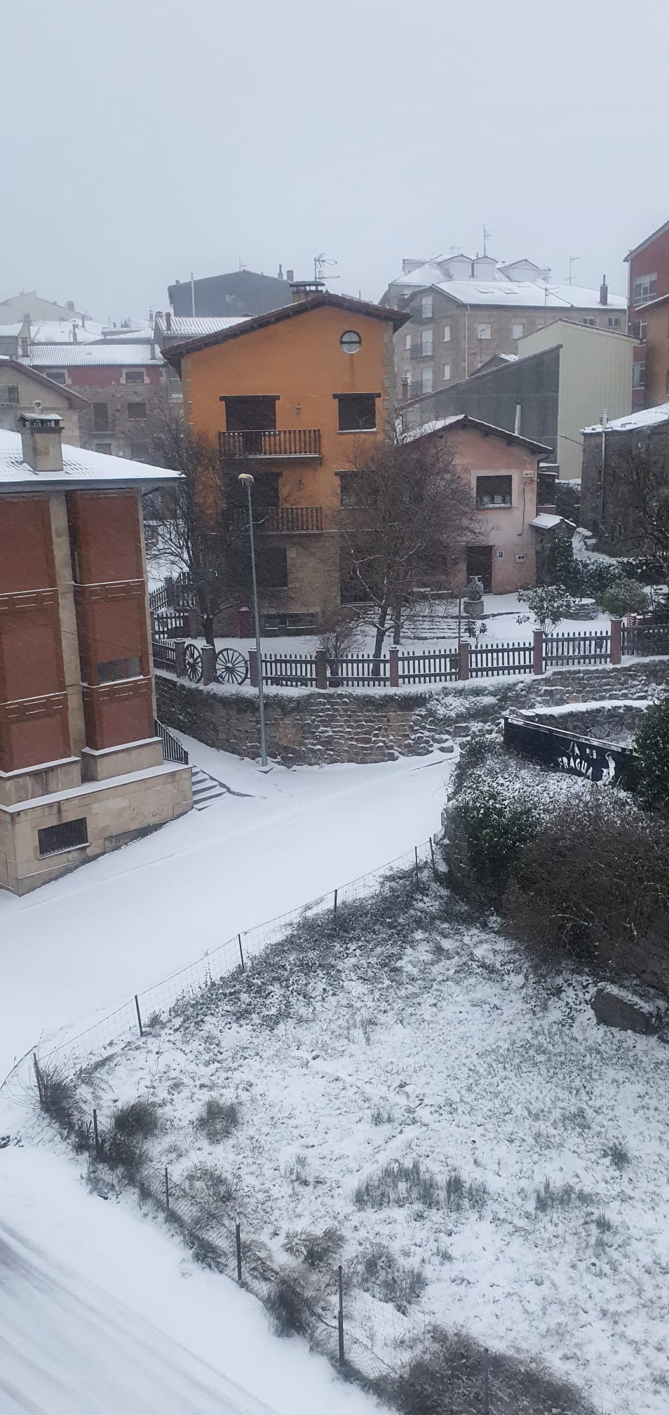 Fotos: La provincia de Burgos también se cubre de blanco