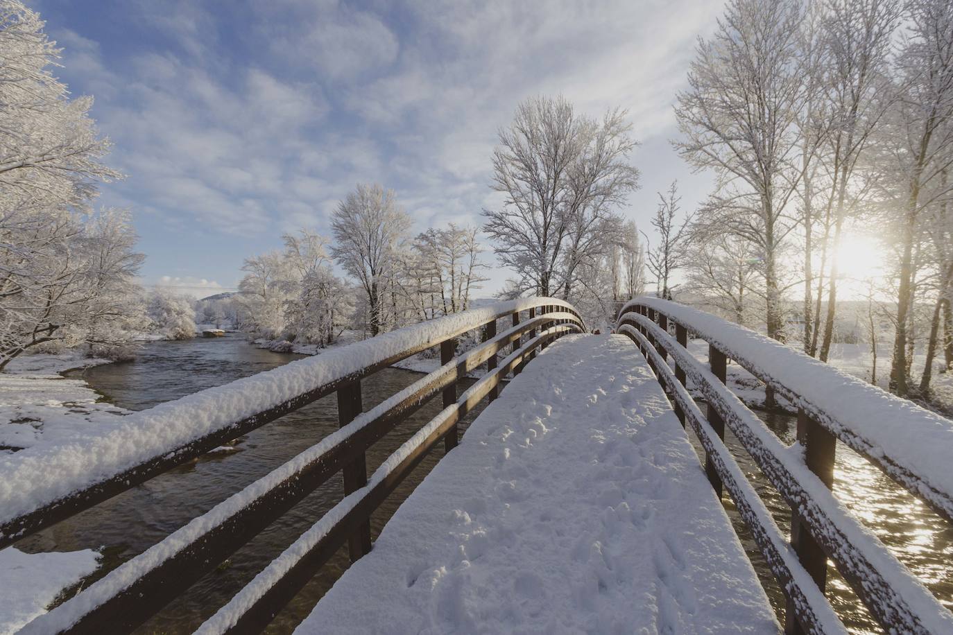 Fotos: La provincia de Burgos también se cubre de blanco