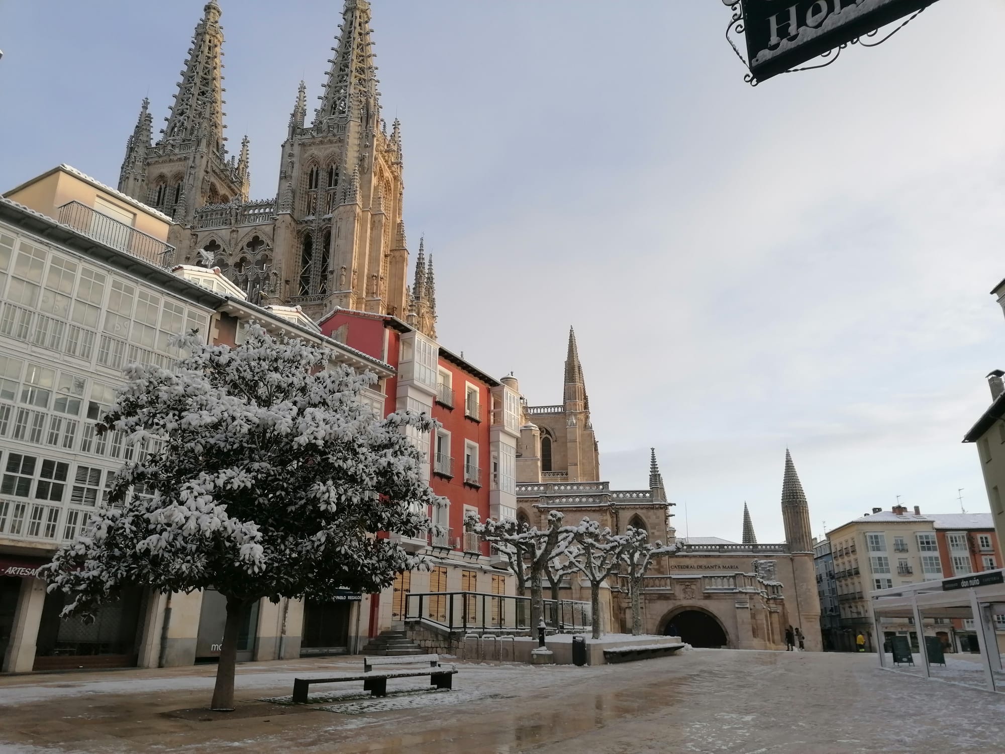 La plaza de la Catedral era una pista de patinaje sobre hielo. 