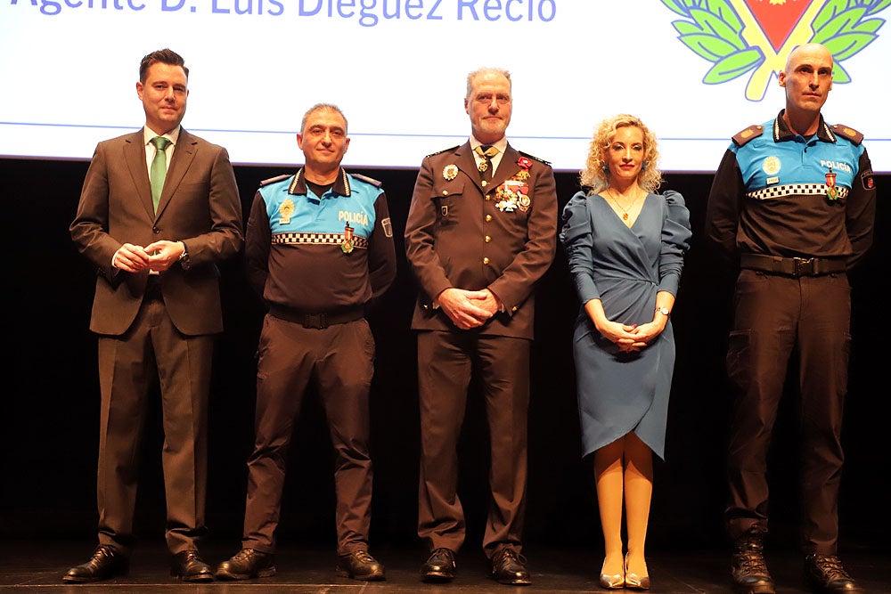 Fotos: La Policía Local de Burgos entrega distinciones y reconocimientos por el Patrón de 2023