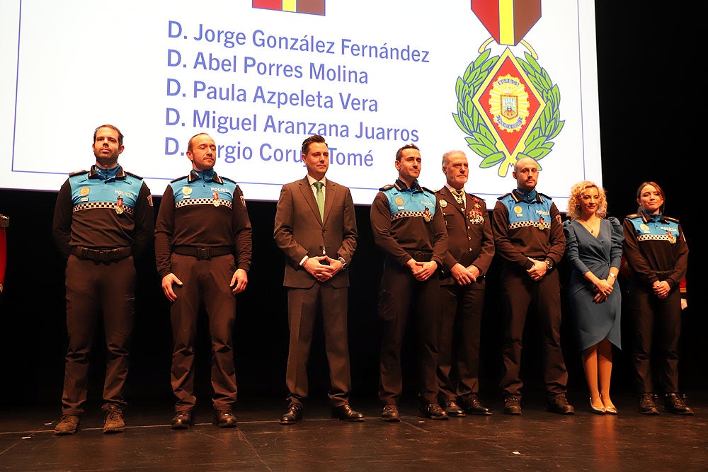 Fotos: La Policía Local de Burgos entrega distinciones y reconocimientos por el Patrón de 2023