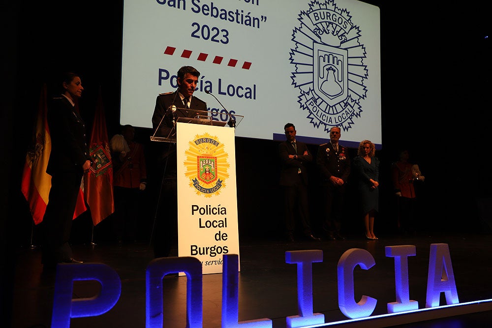 Fotos: La Policía Local de Burgos entrega distinciones y reconocimientos por el Patrón de 2023