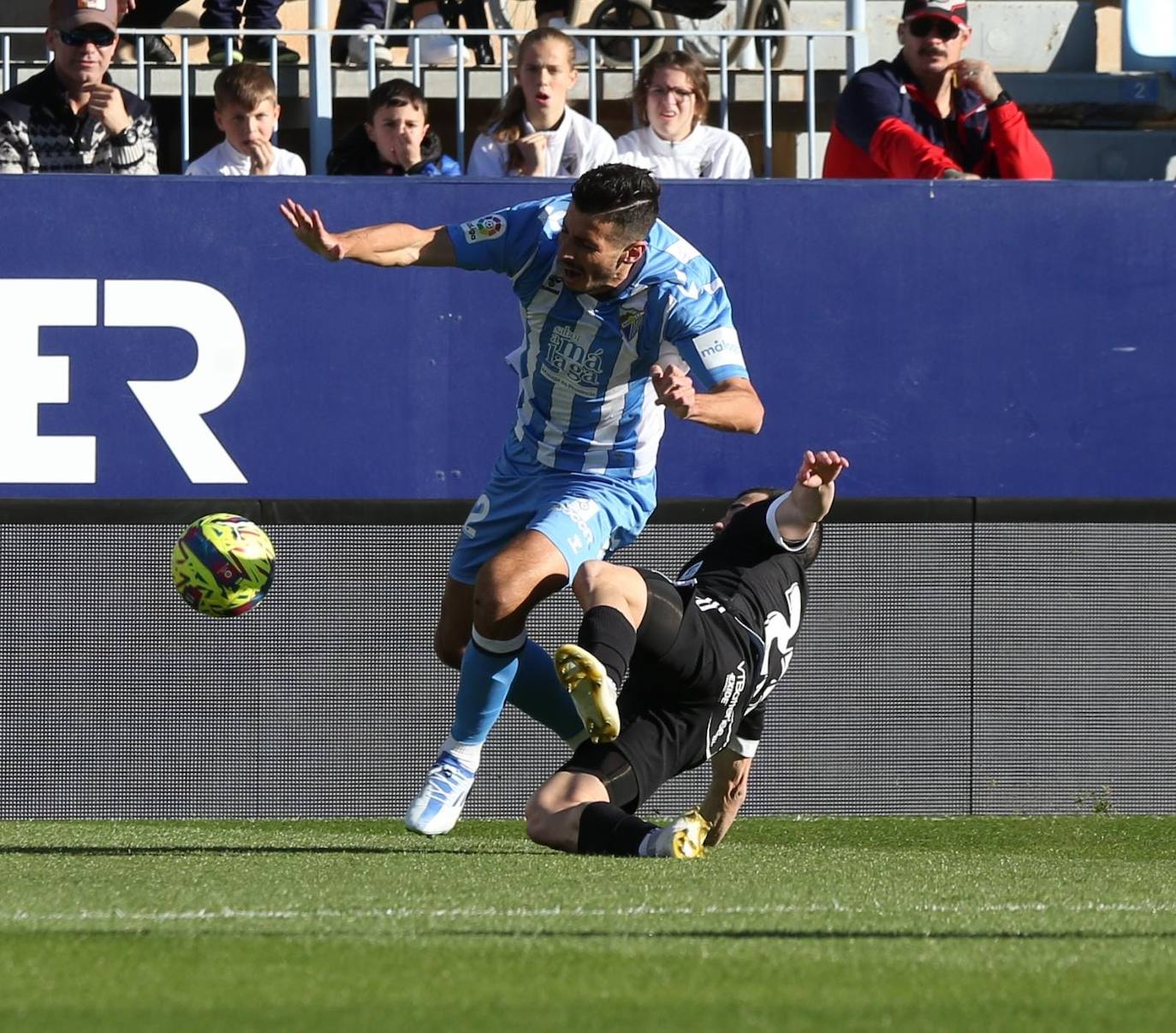 Imágenes del empate entre el Málaga CF y el Burgos CF disputado en La Rosaleda