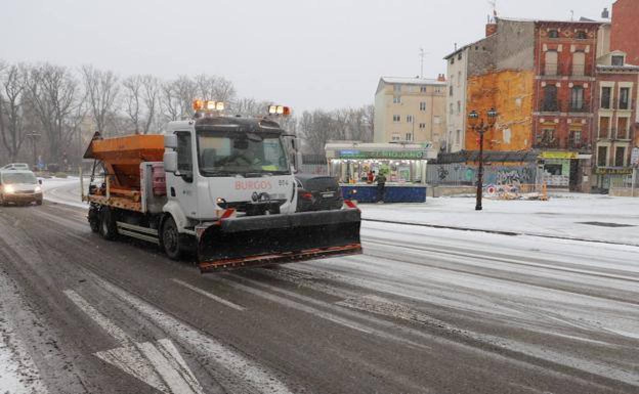 Máquina quitanieve en Burgos