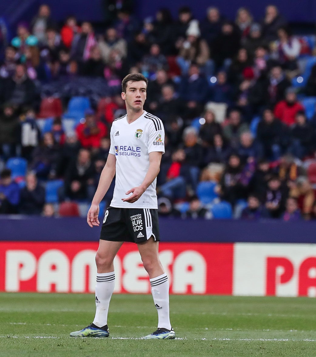 Fotos: El Burgos CF cae ante el Levante UD