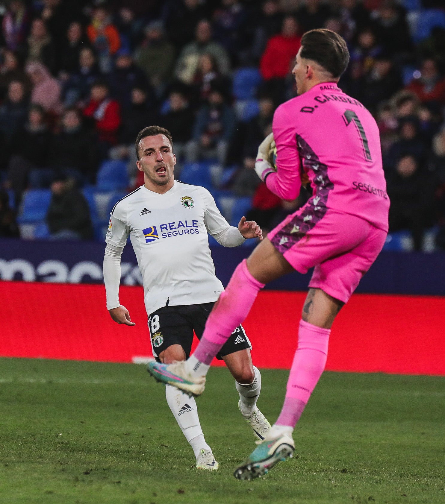 Fotos: El Burgos CF cae ante el Levante UD