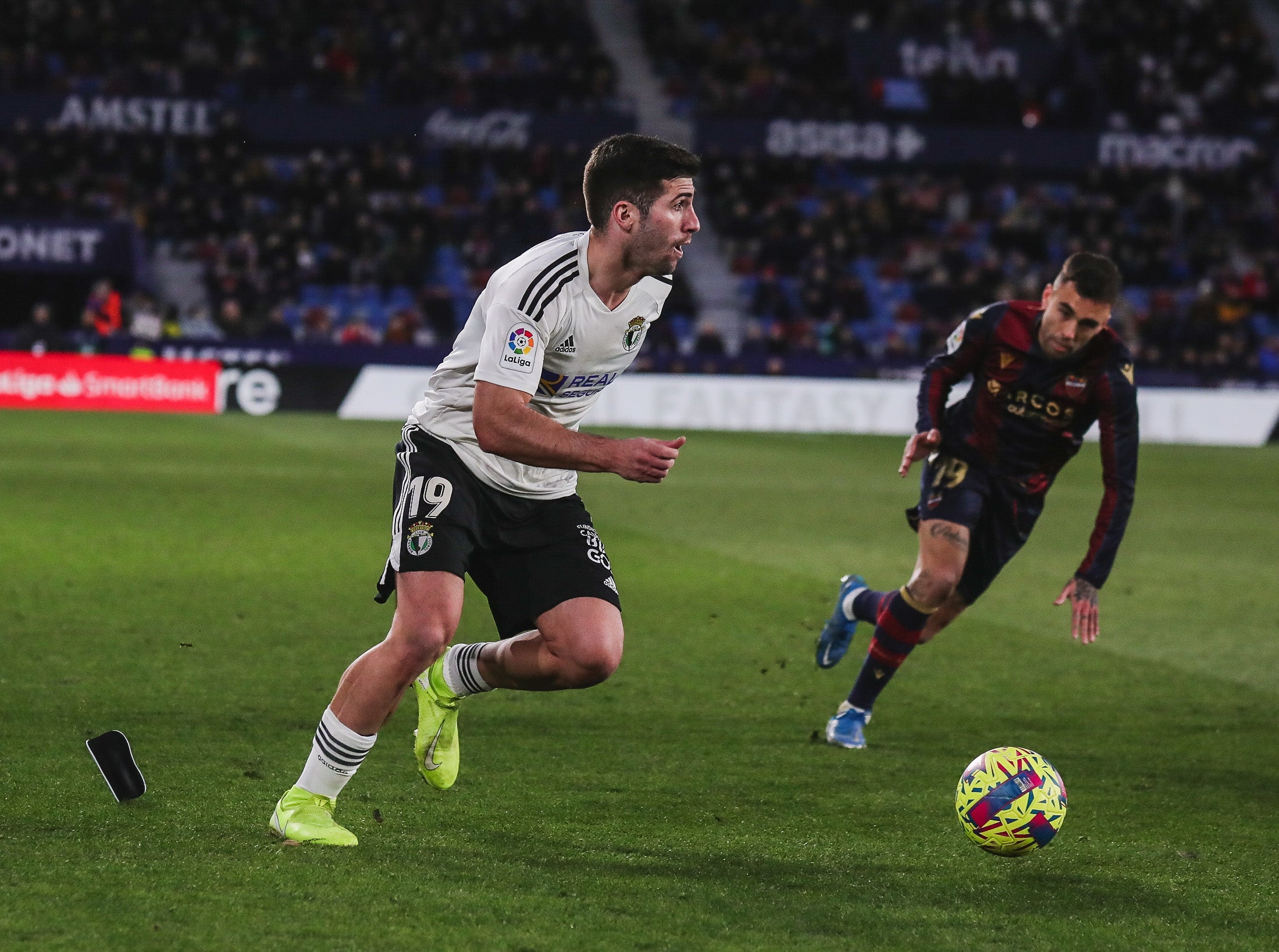 Fotos: El Burgos CF cae ante el Levante UD