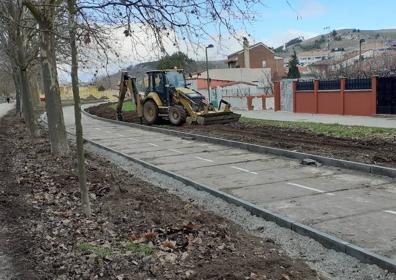 Imagen secundaria 1 - Las obras del carril bici de San Juan Bautista alcanzan el 35% de ejecución