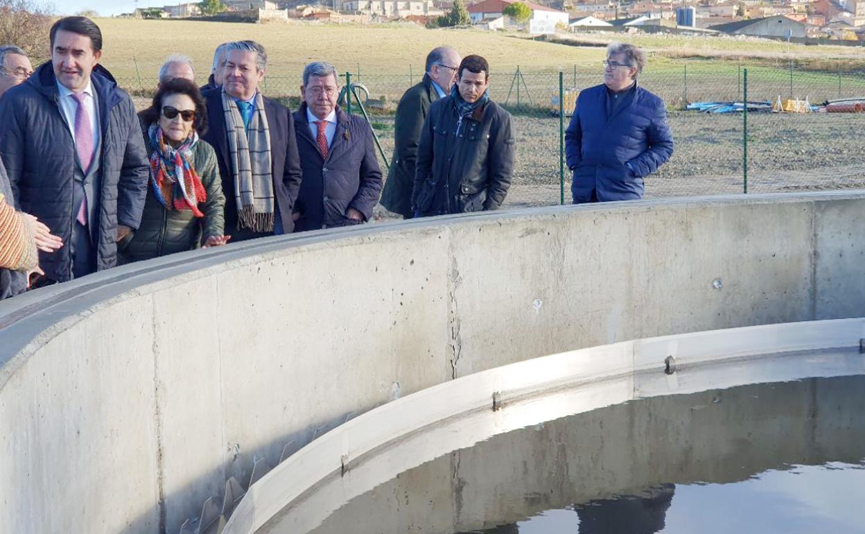 Inauguración de la depuradora de Castrojeriz, en la provincia de Burgos. 