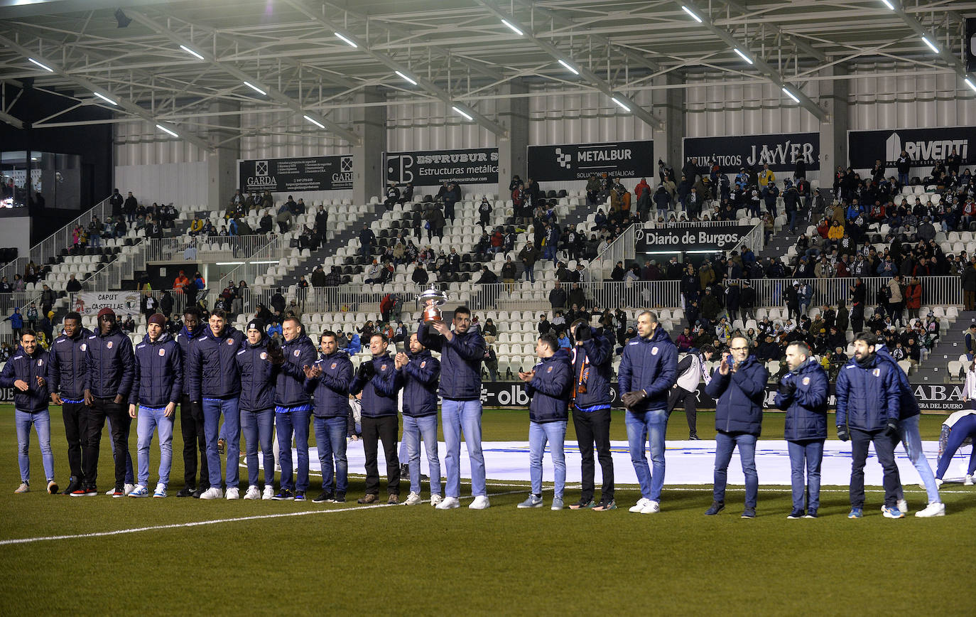 Imágenes del empate entre el Burgos CF y la UD Las Palmas este lunes en El Plantío
