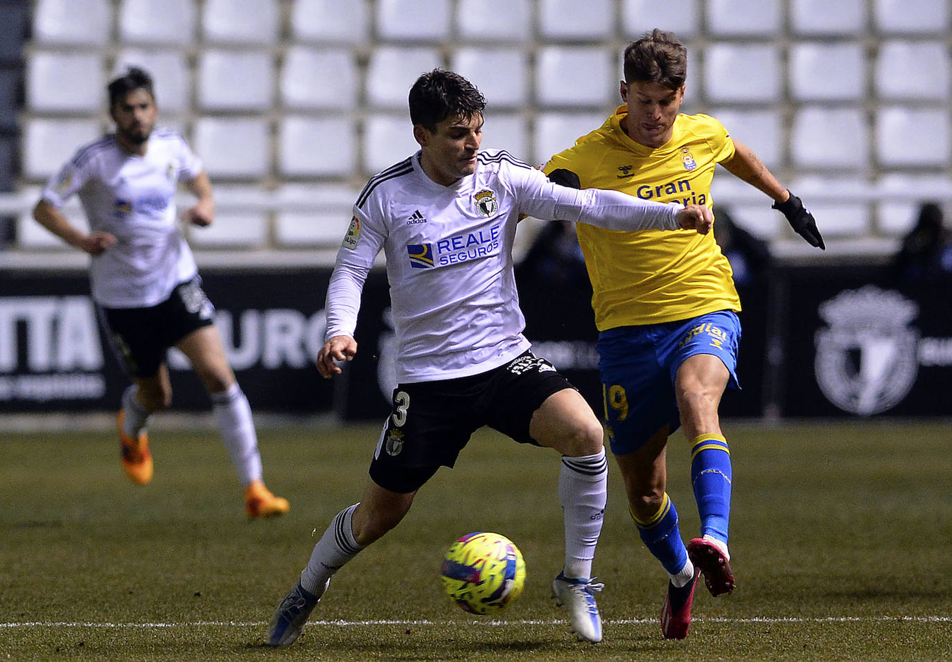 Imágenes del empate entre el Burgos CF y la UD Las Palmas este lunes en El Plantío