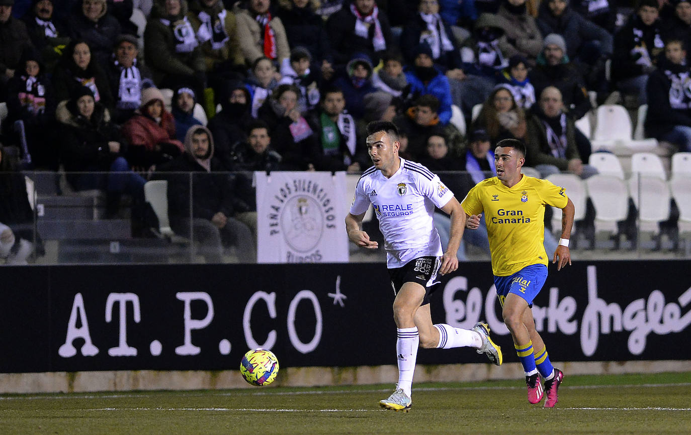 Imágenes del empate entre el Burgos CF y la UD Las Palmas este lunes en El Plantío