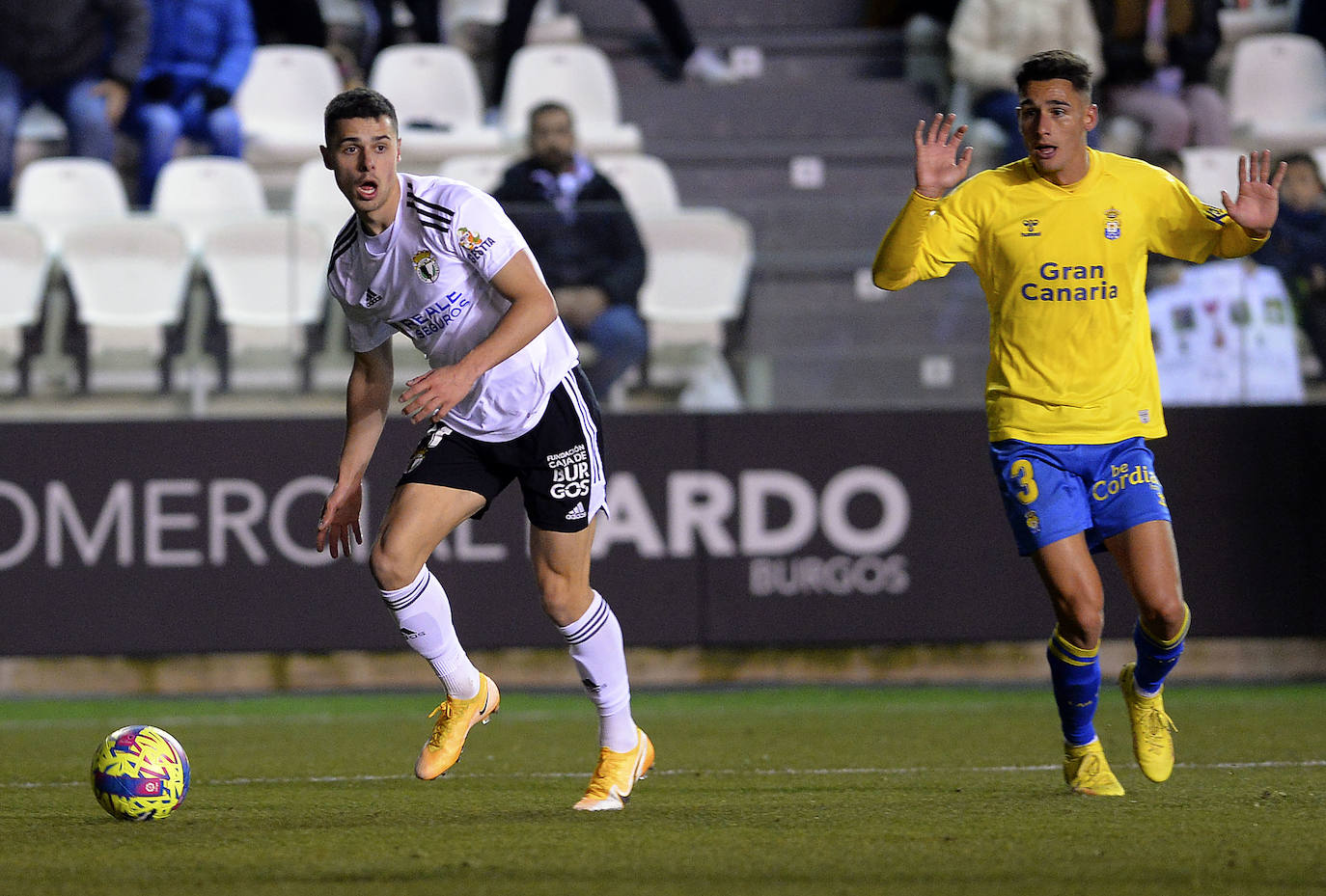 Imágenes del empate entre el Burgos CF y la UD Las Palmas este lunes en El Plantío