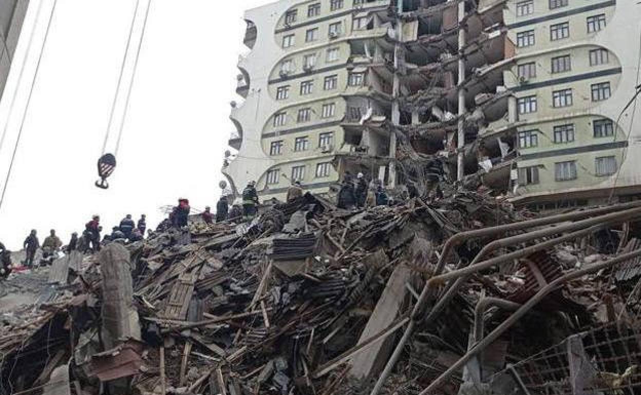 Estado de los edificios tras el terremoto. 