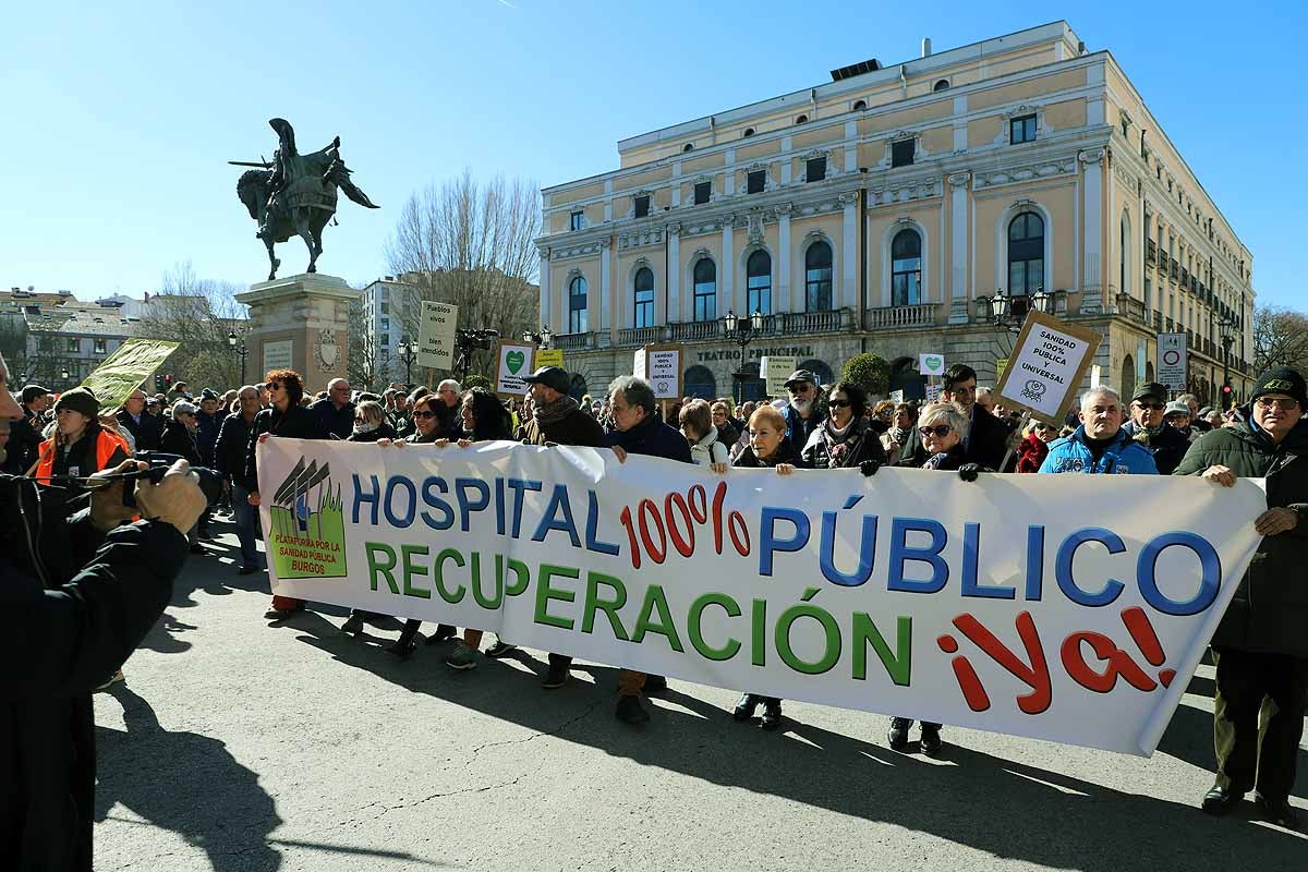 Fotos: Los burgaleses arropan masivamente las protestas a favor de una Sanidad Pública de calidad