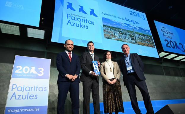 Burgos recibe tres pajaritas azules como ciudad limpia y sostenible 