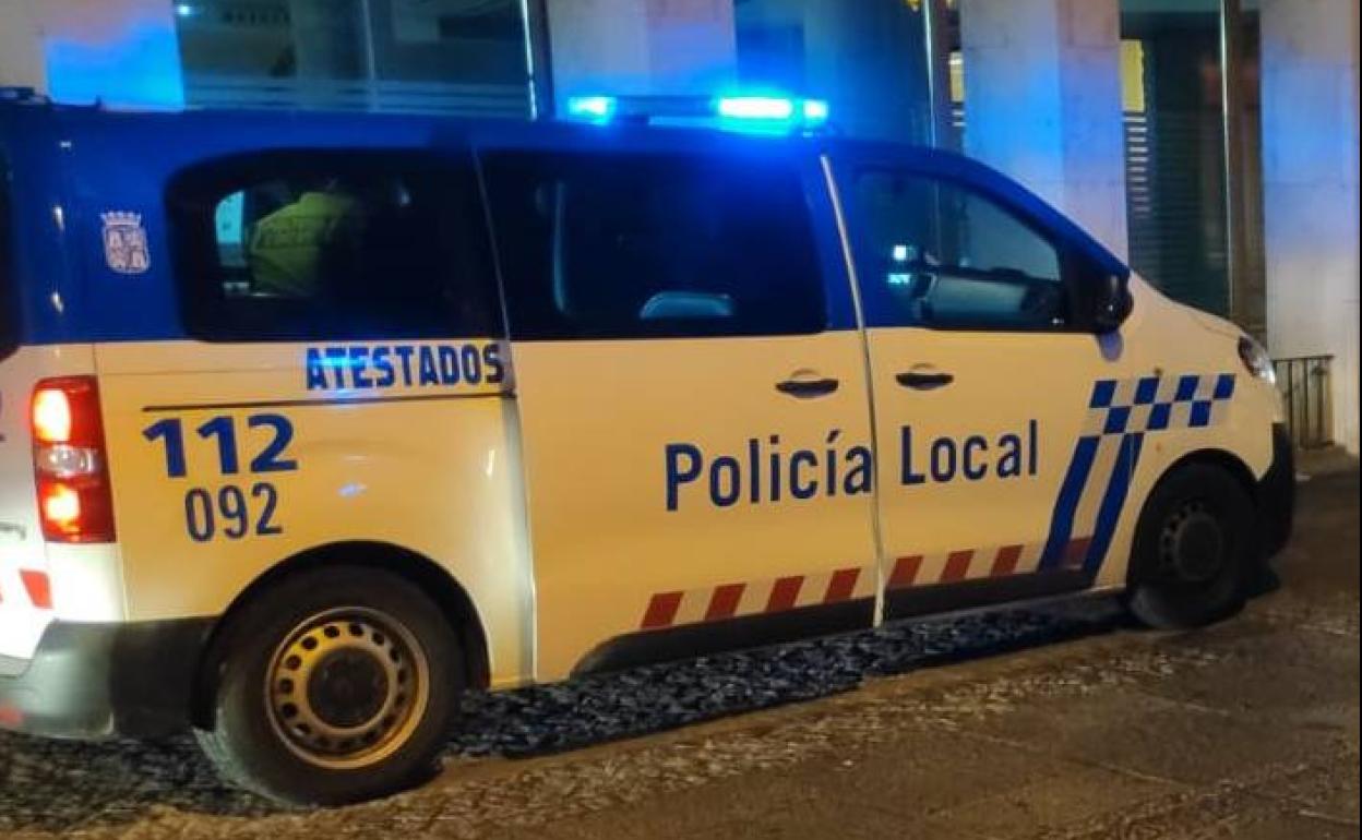 Furgón de la unidad de Atestados de la Policía Local de Burgos