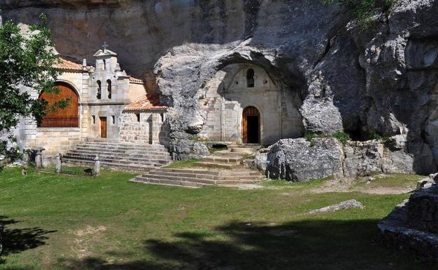 Ermita de San Bernabé en Ojo Guareña. 