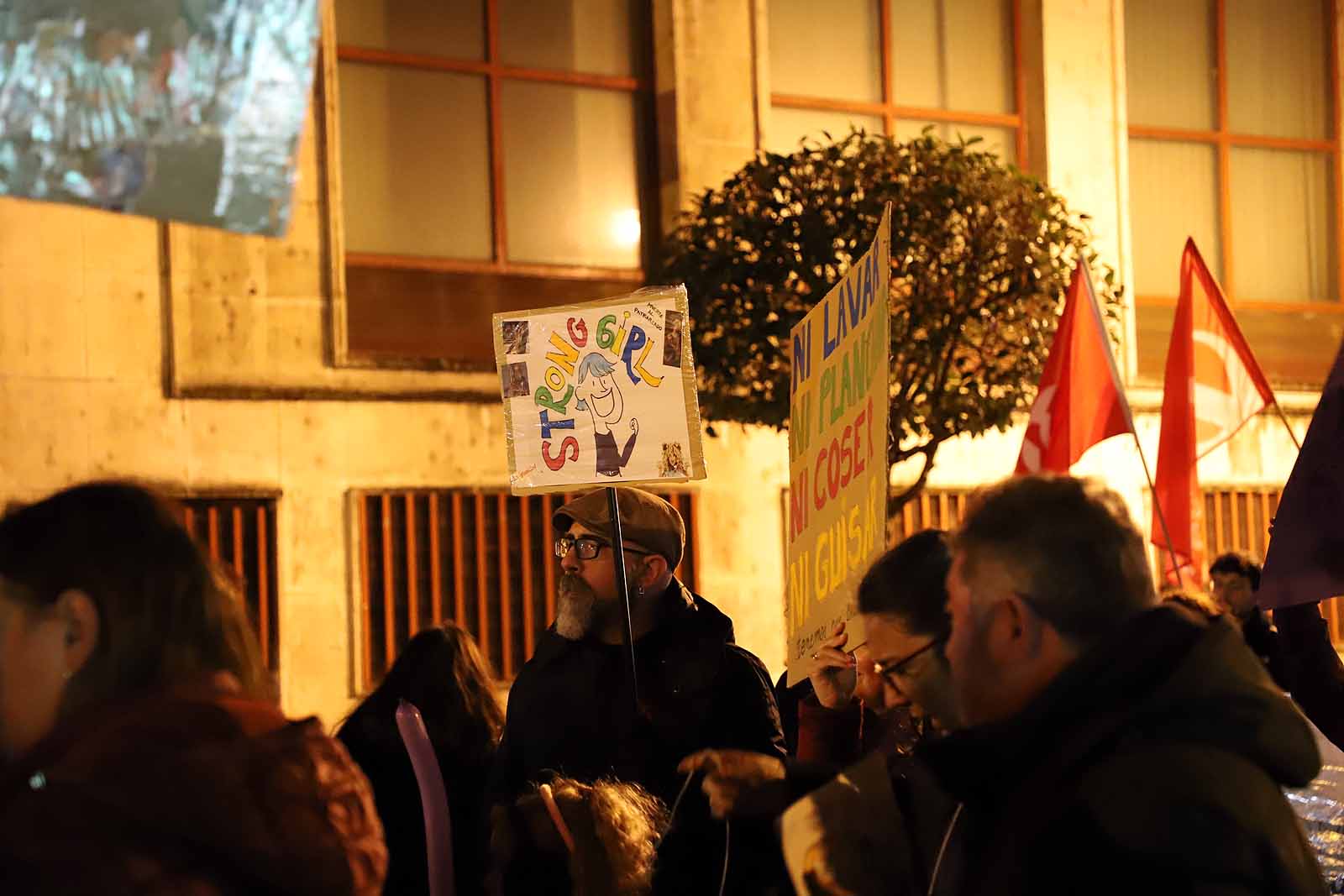 Fotos: El feminismo se echa a las calles de Burgos