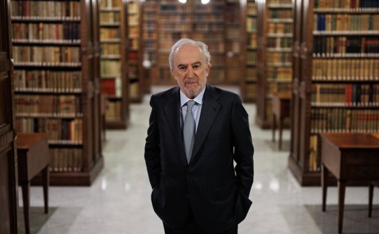 Santiago Muñoz Machado, director de la RAE, en la sede de la institución.