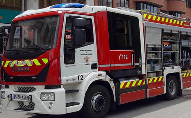 Herido un hombre de 79 años en una colisión en la avenida Reyes Católicos