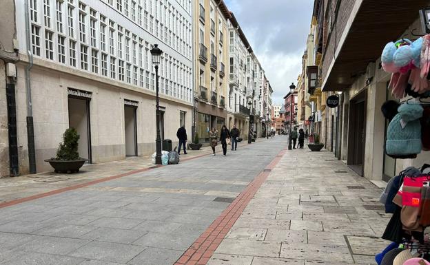 Algunas marcas como Stradivarius sirven de reflejo optimista para las nuevas llegadas de comercios a la calle La Moneda