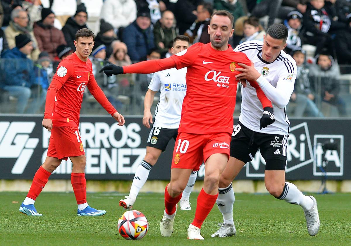 El Burgos no pudo superar la pegada del Mallorca.