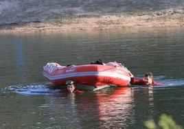 Operación de rescate en un río