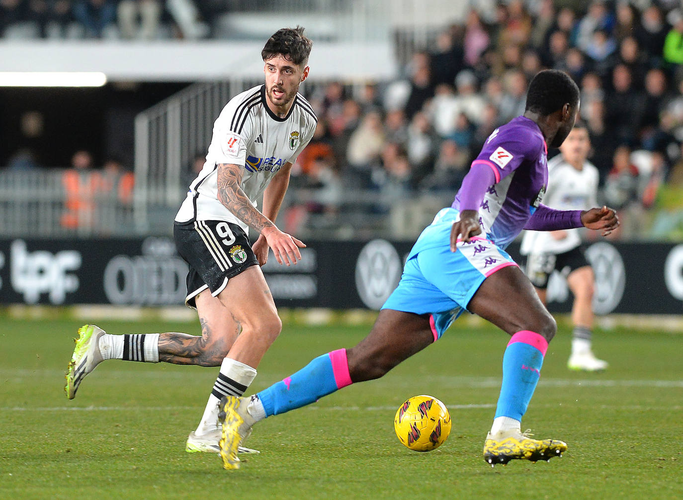 La victoria del Burgos CF en el derbi castellano, en imágenes