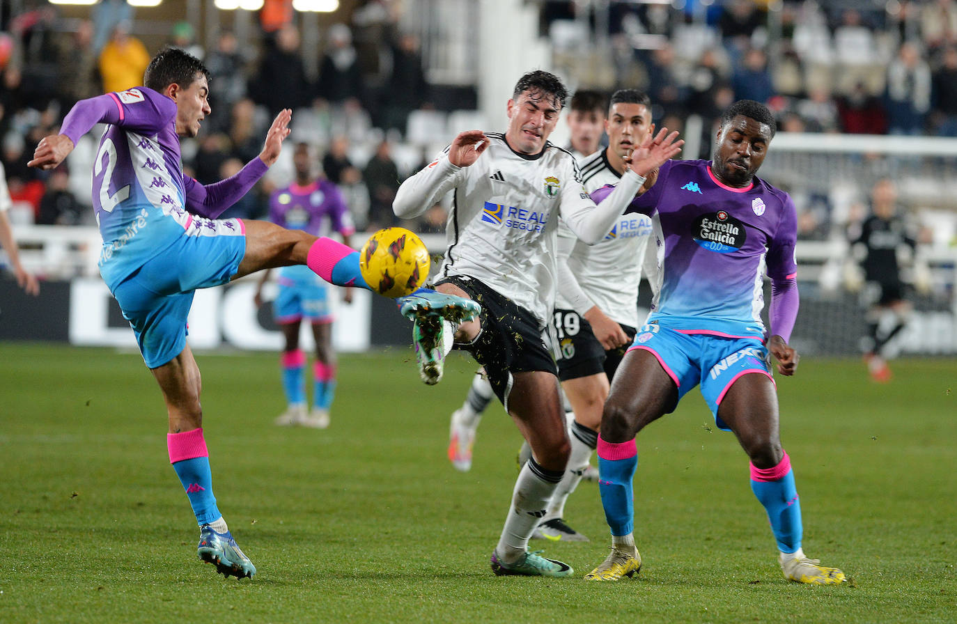 La victoria del Burgos CF en el derbi castellano, en imágenes