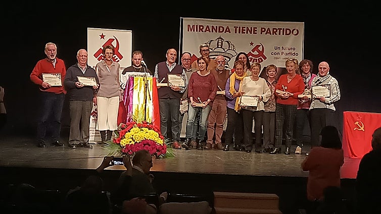 Los premios 'Carmen La Churrera' reconocen a los «héroes sin capa» de Miranda