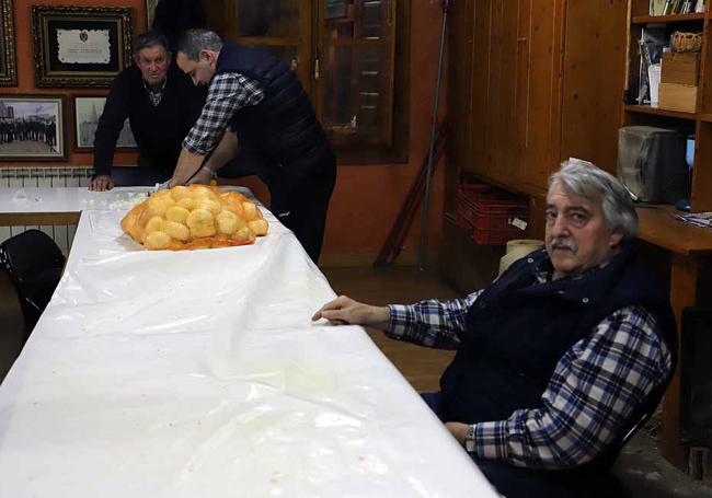 Las charlas caracterizan los momentos de preparación de la receta.