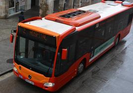 Imagen de archivo de un autobús urbano de Burgos.