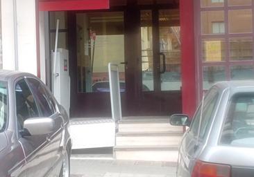 Denuncian falta de accesibilidad en la Oficina de Medio Ambiente de la Junta en Aranda