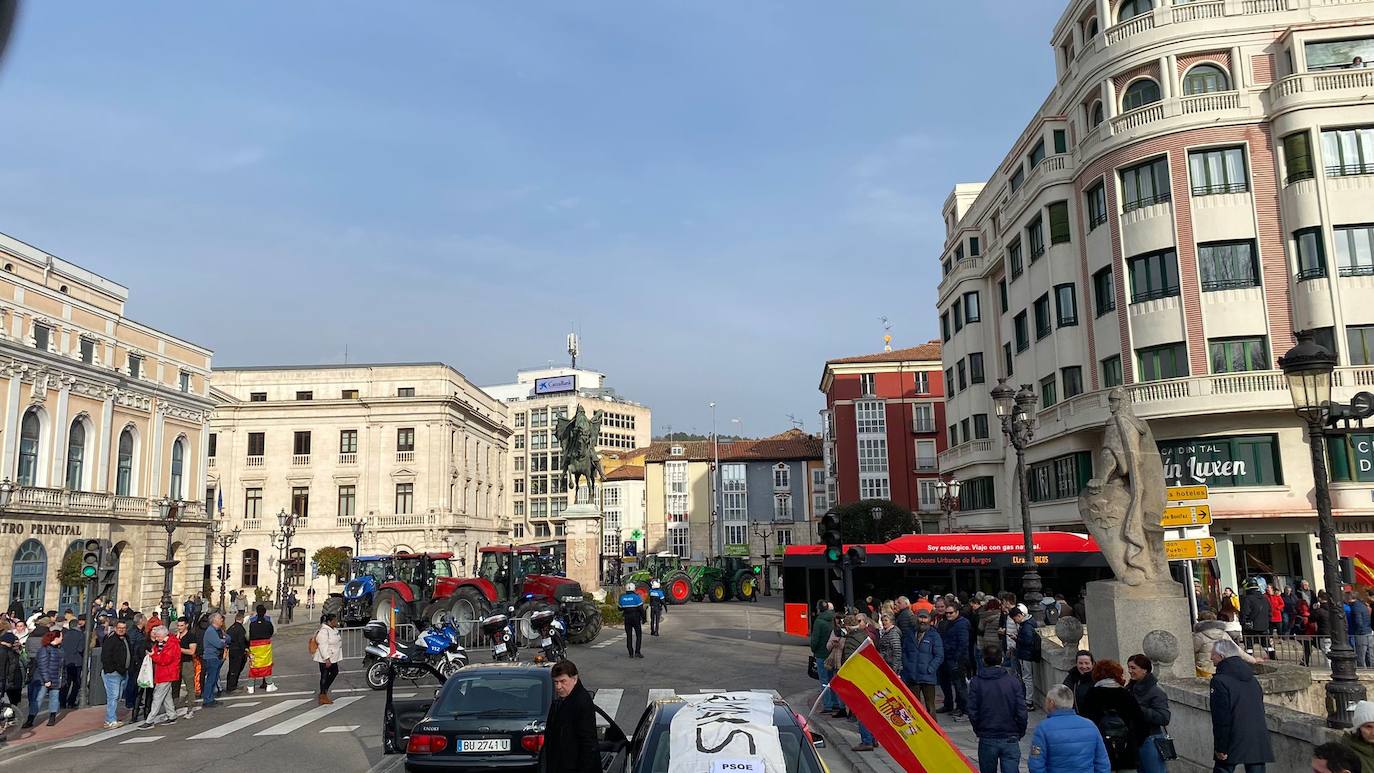 La tractorada en Burgos capital, en imágenes