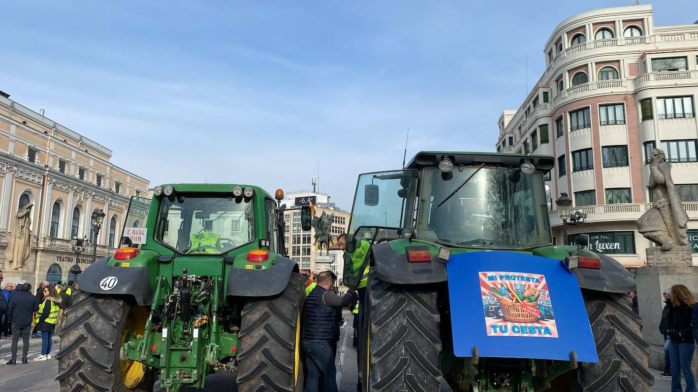 La tractorada en Burgos capital, en imágenes