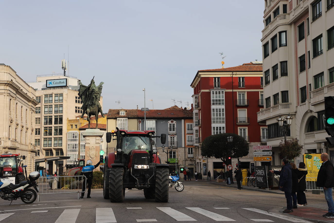 La tractorada en Burgos capital, en imágenes