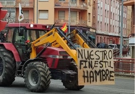 Los tractores recorrieron la Ronda del Ferrocarril