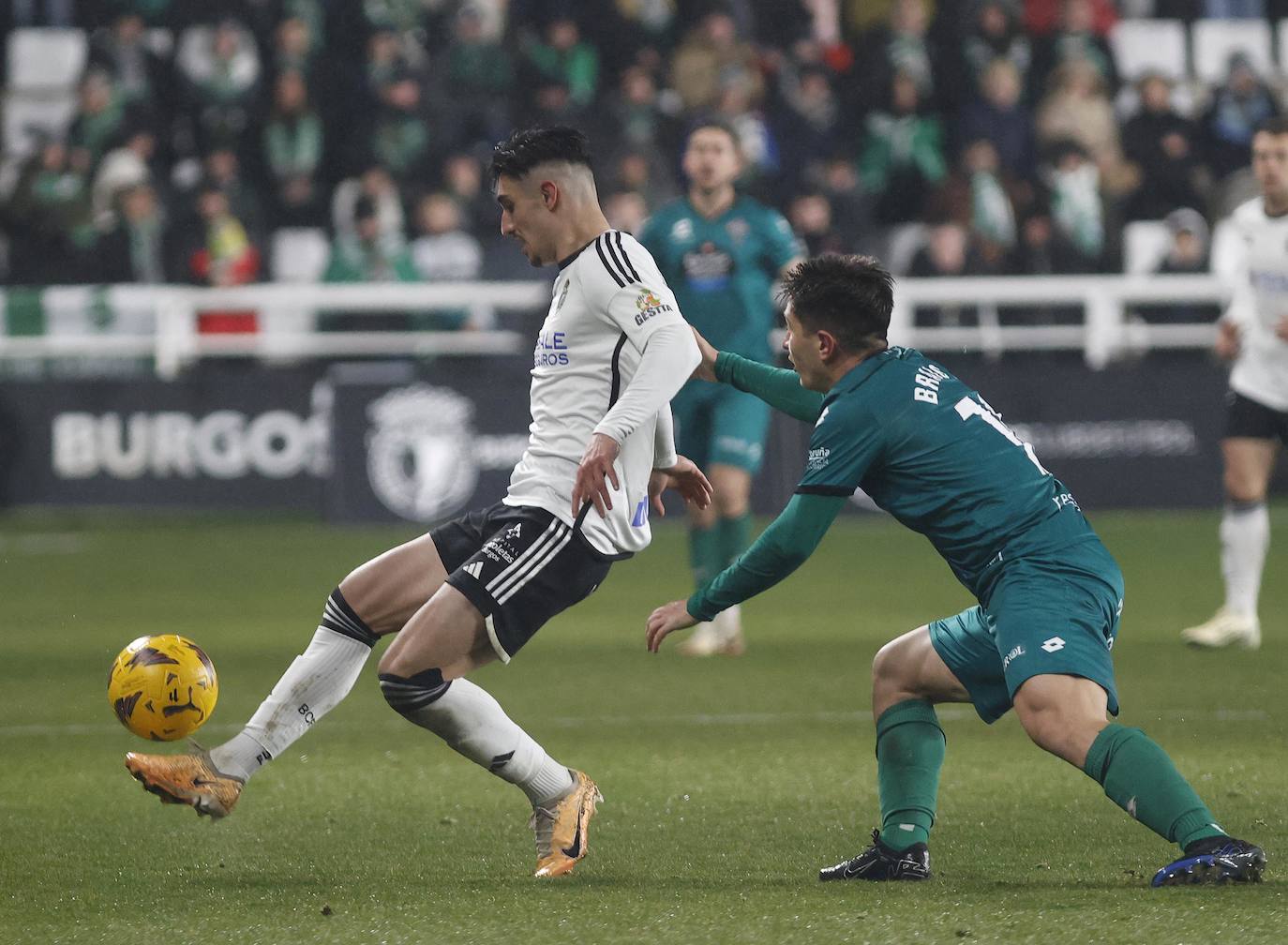 Victoria del Burgos CF ante el Racing de Ferrol