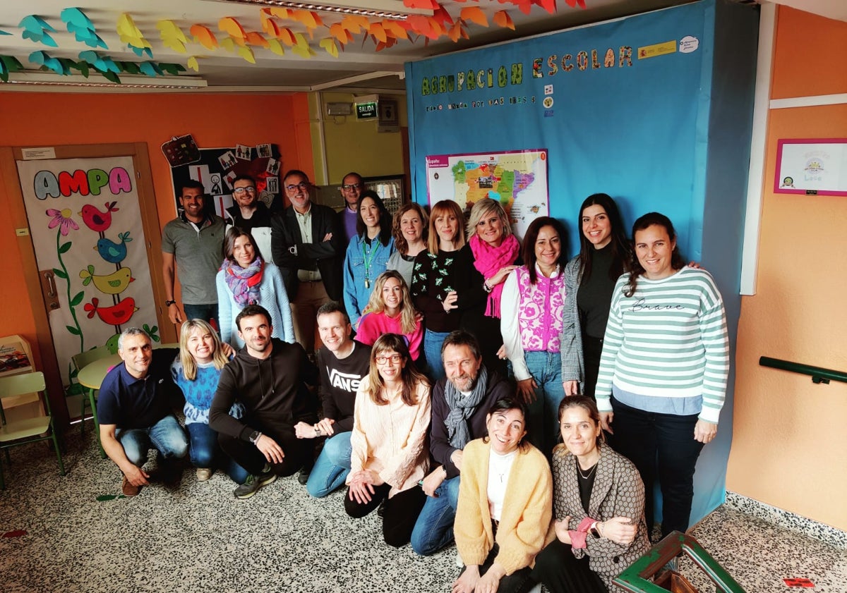 Imagen principal - Encuentro interescolar en el CEIP Príncipe de España