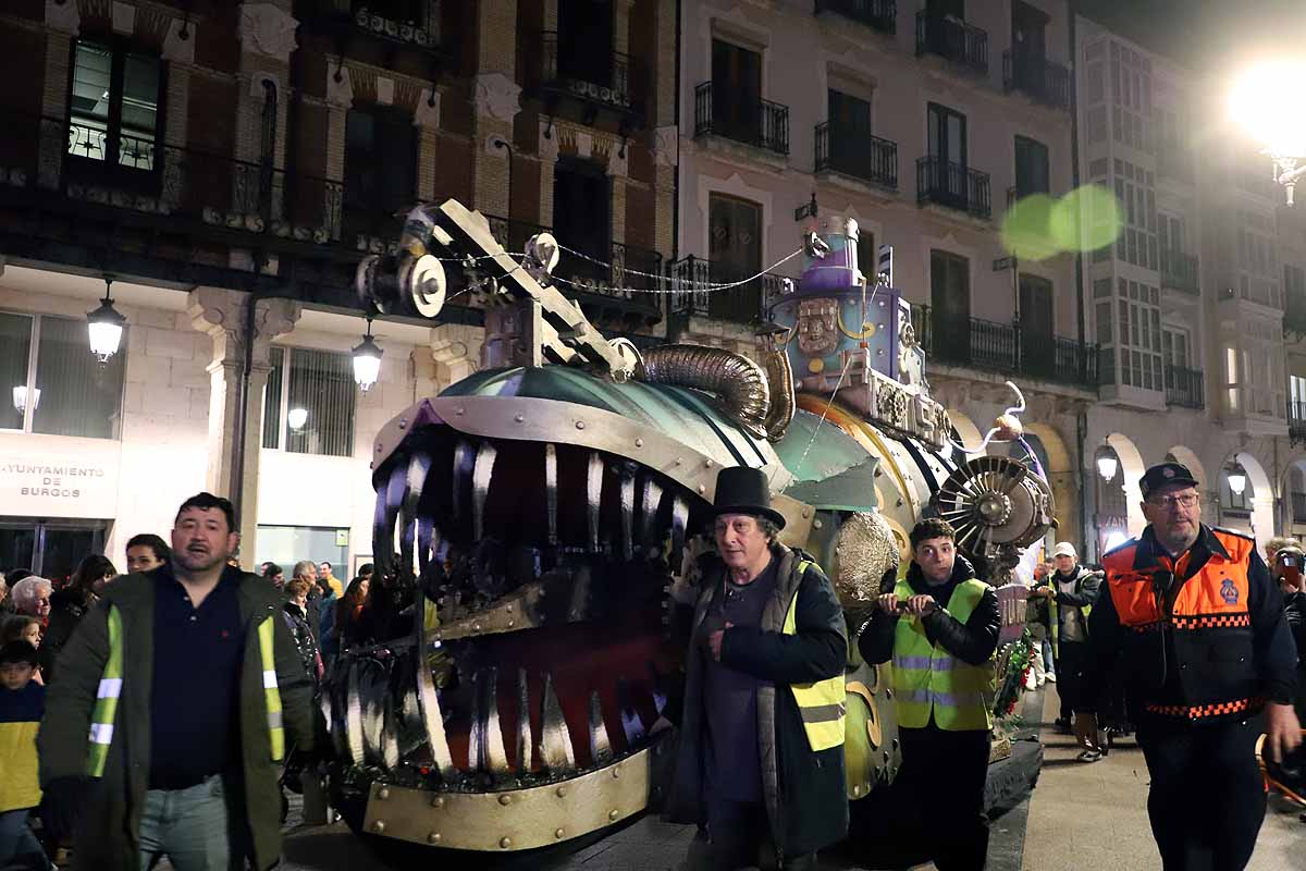 El entierro de la sardina en el Carnaval de Burgos, en imágenes