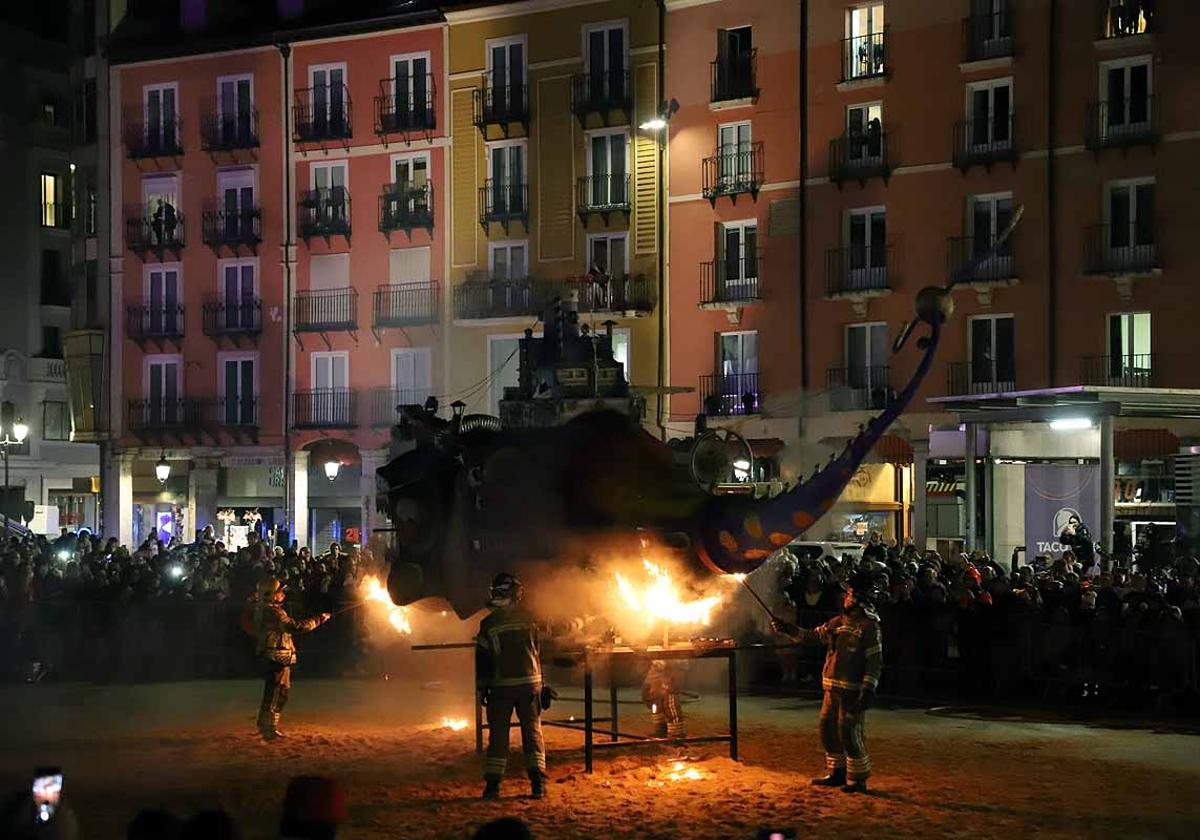 El entierro de la sardina en el Carnaval de Burgos, en imágenes