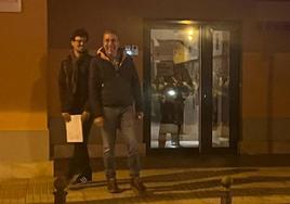 El detenido en Aranda a la salida del cuartel de la Guardia Civil.