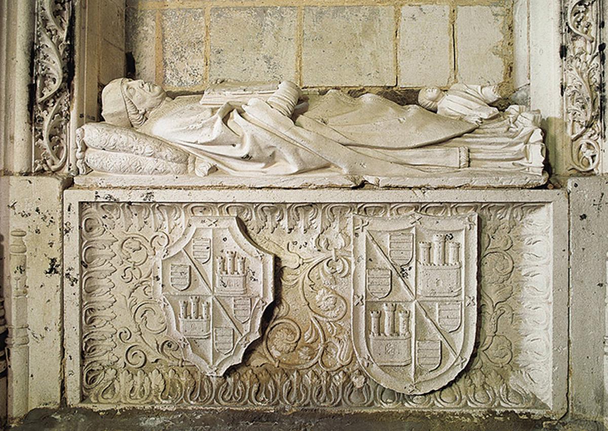 Imagen secundaria 1 - Arriba, Plaza Mayor de Castrojeriz; sepulcros personajes célebres de la locadalid y puente románico.