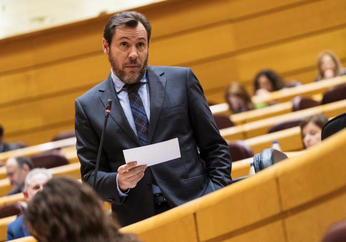 Óscar Puente, durante su intervención en el Senado.