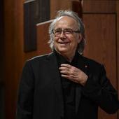 La UBU investirá doctor honoris causa a Joan Manuel Serrat en la celebración de su 30 aniversario