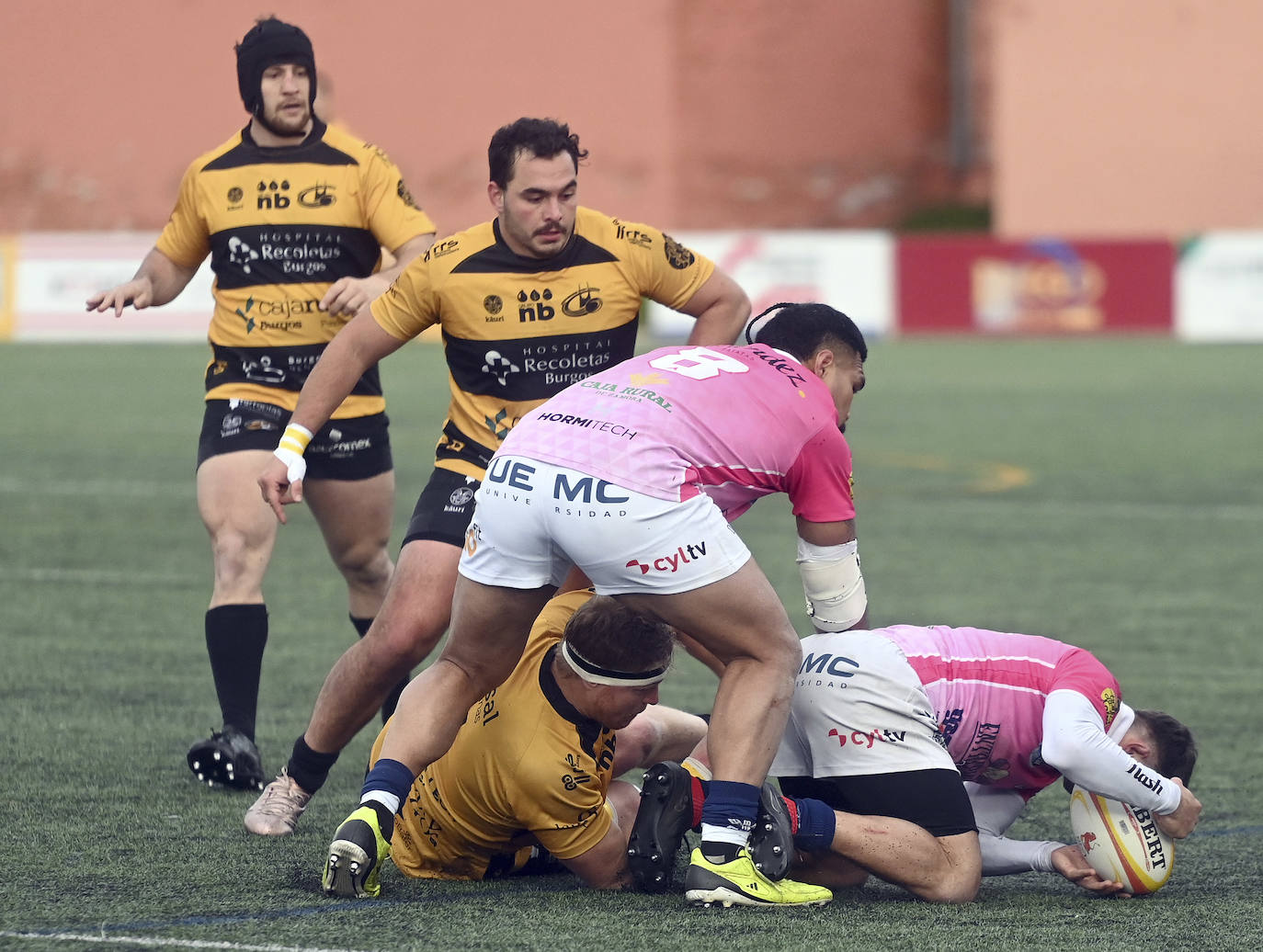 El Aparejadores Burgos sucumbe por la mínima ante el VRAC