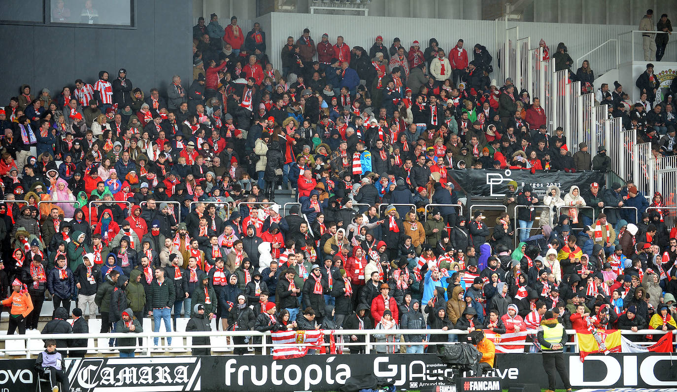 El Burgos CF derrota al Sporting de Gijón en El Plantío