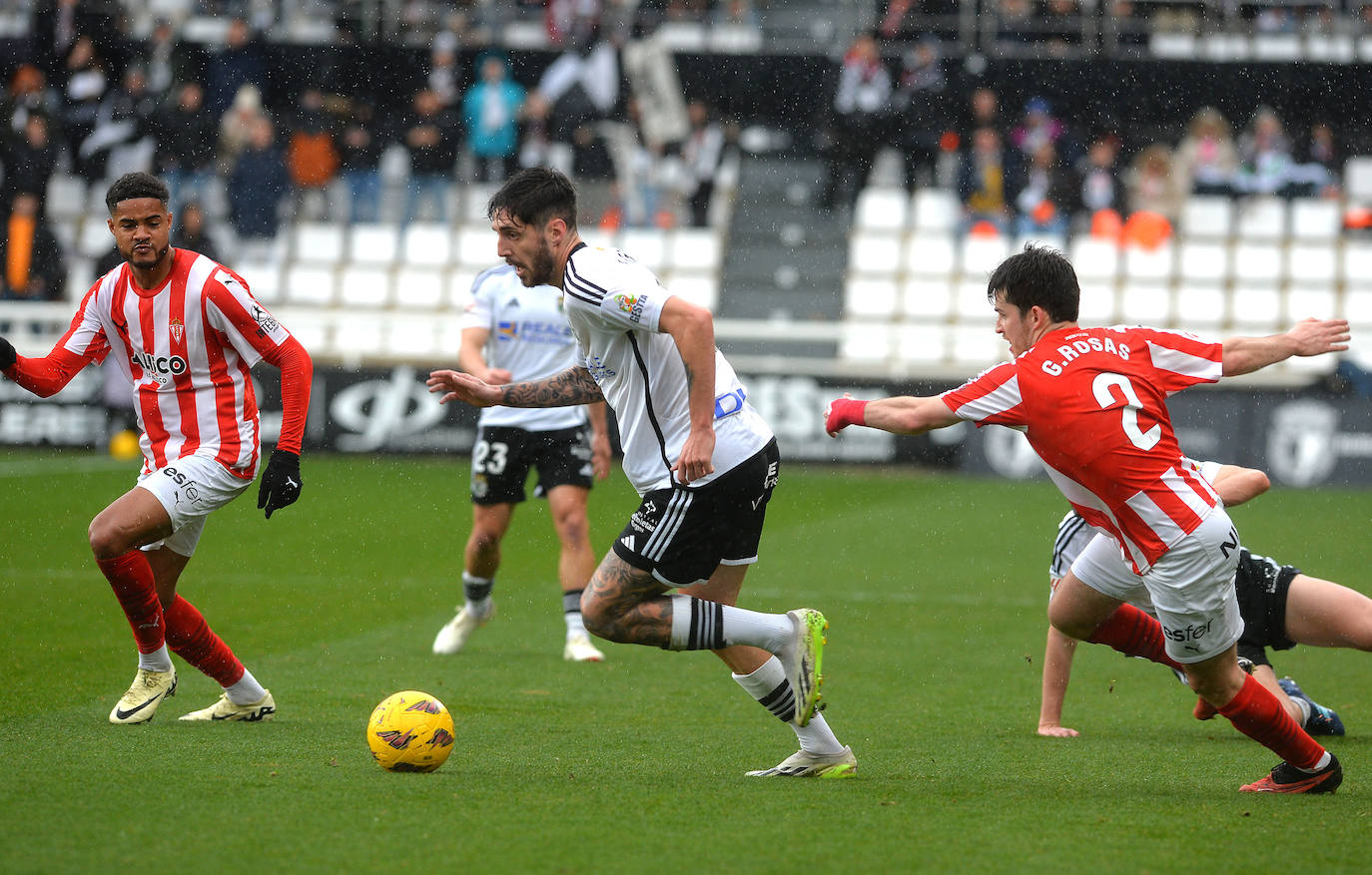 El Burgos CF derrota al Sporting de Gijón en El Plantío